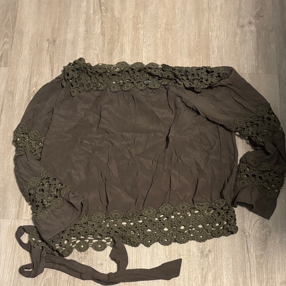 YOINS Olive Lace Detail Top